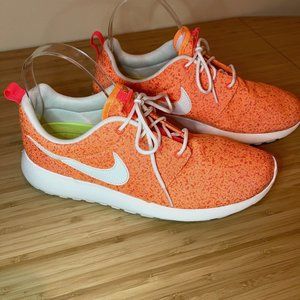 NIKE Roshe Run Women's Running Shoes Size 9 Orange Style# 511882-800
